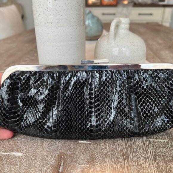 ⚡3 for $15 Vintage Evening Clutch Faux Snake by Aerosoles - Picture 1 of 7